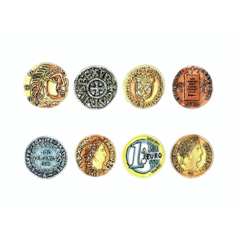 Série complète de 8 fèves Les relais desserts 2002