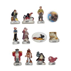 Série complète de 12 fèves La planète au trésor 2003