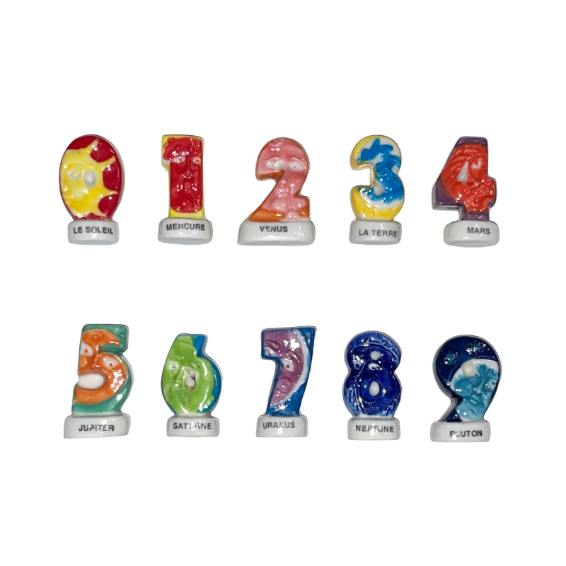 Série complète de 10 fèves Les chiffres planètes 2004