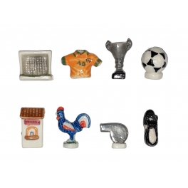 Série complète de 8 fèves Les objets du foot