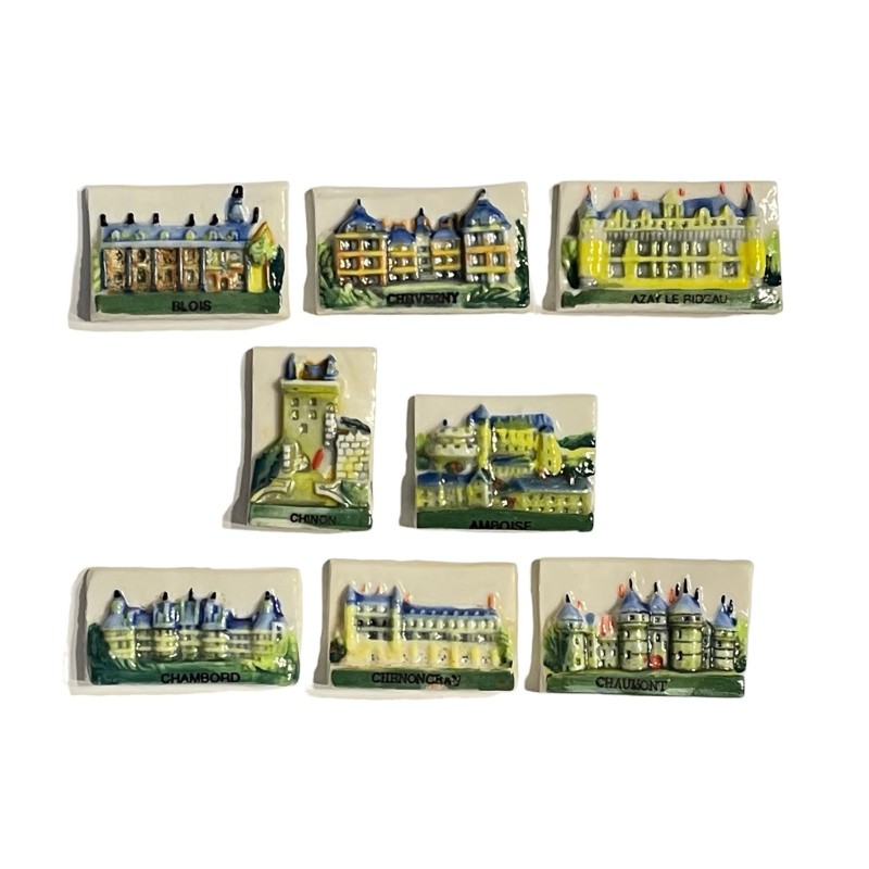 Série complète de 8 fèves Les chateaux de la Loire 1994