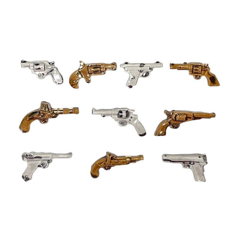 Série complète de 10 fèves Les pistolets 2007