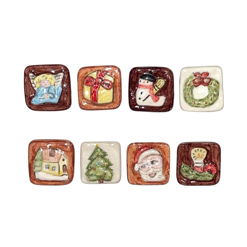 Série complète de 8 fèves Les petits chocolats de Noël 2010