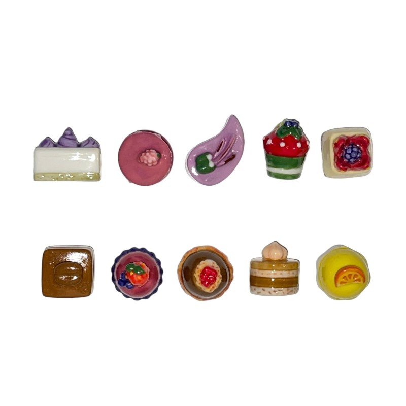 Série complète de 10 fèves Le entremets 2015